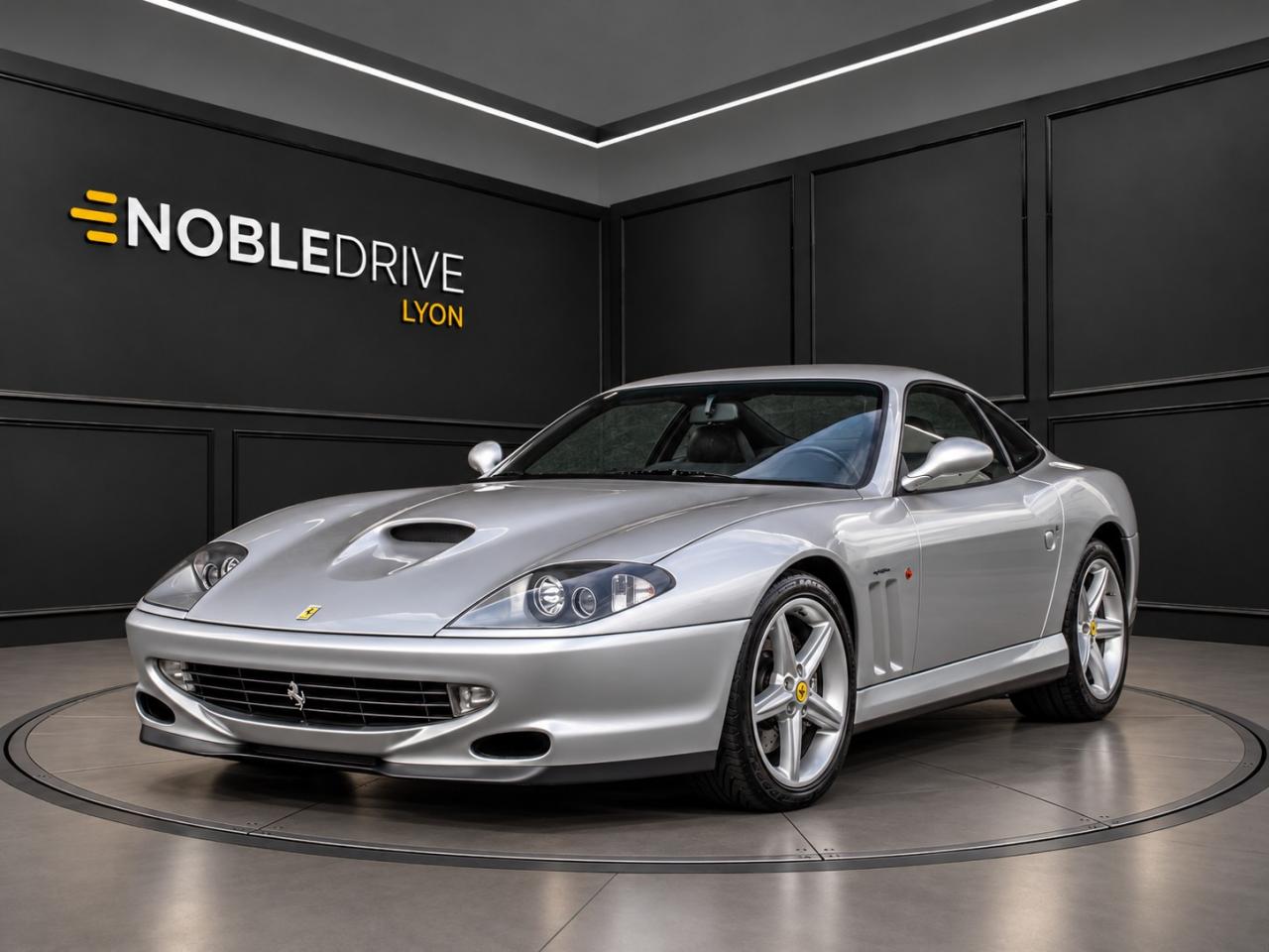 FERRARI 550
