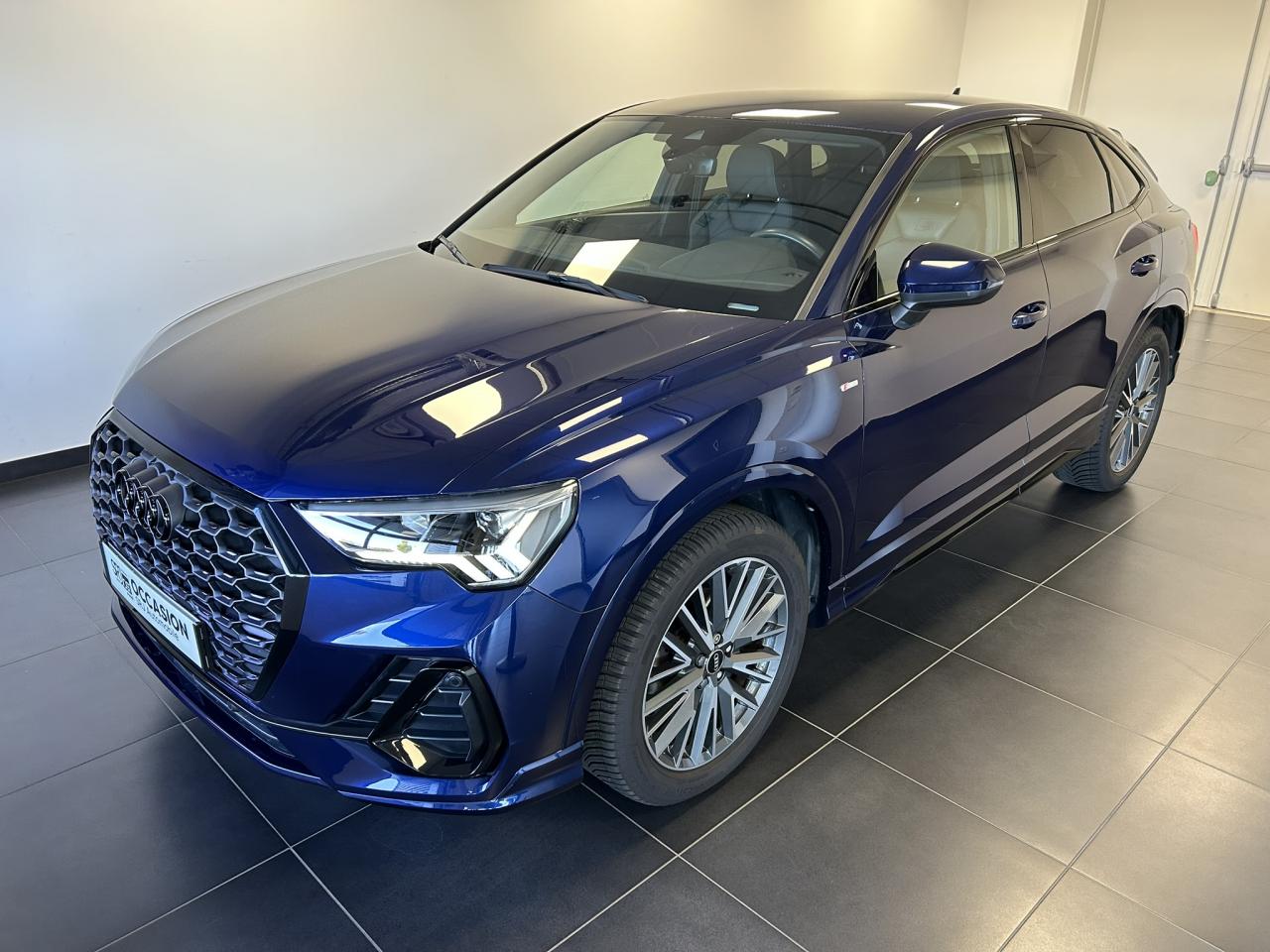 Audi Q3 sportback 35 tfsi 150 ch s tronic 7 s line