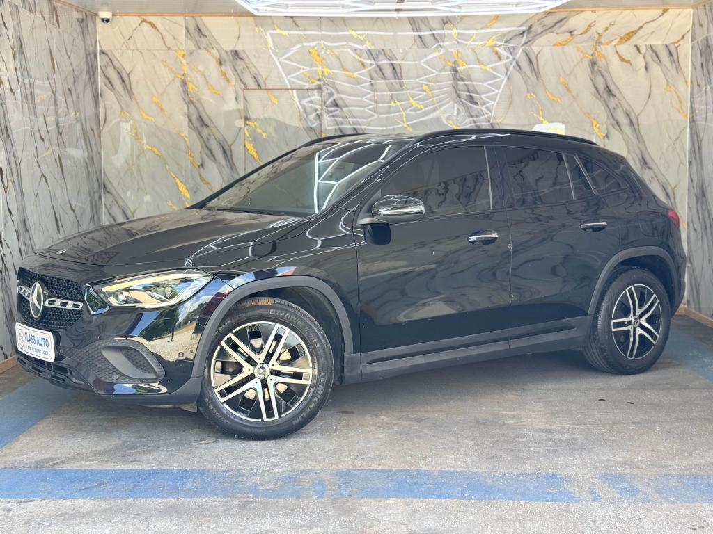 MERCEDES GLA