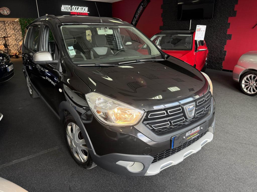 DACIA LODGY 1.5 Blue dCi - 115 - 2020 - 7pl  BREAK Stepway PHASE 2