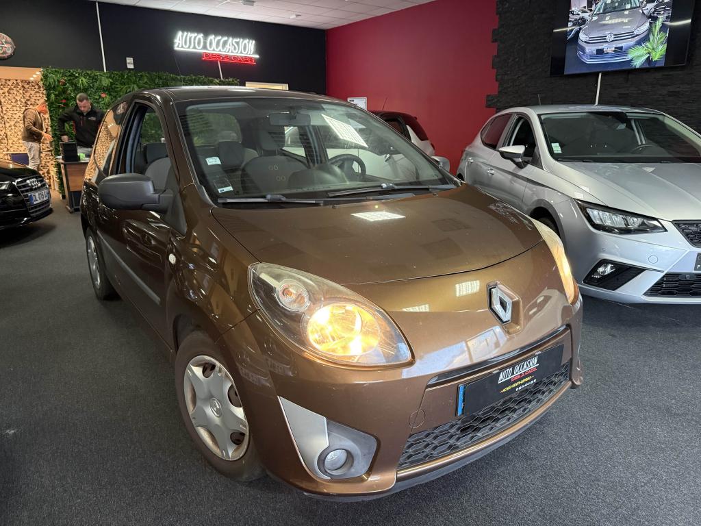 RENAULT TWINGO