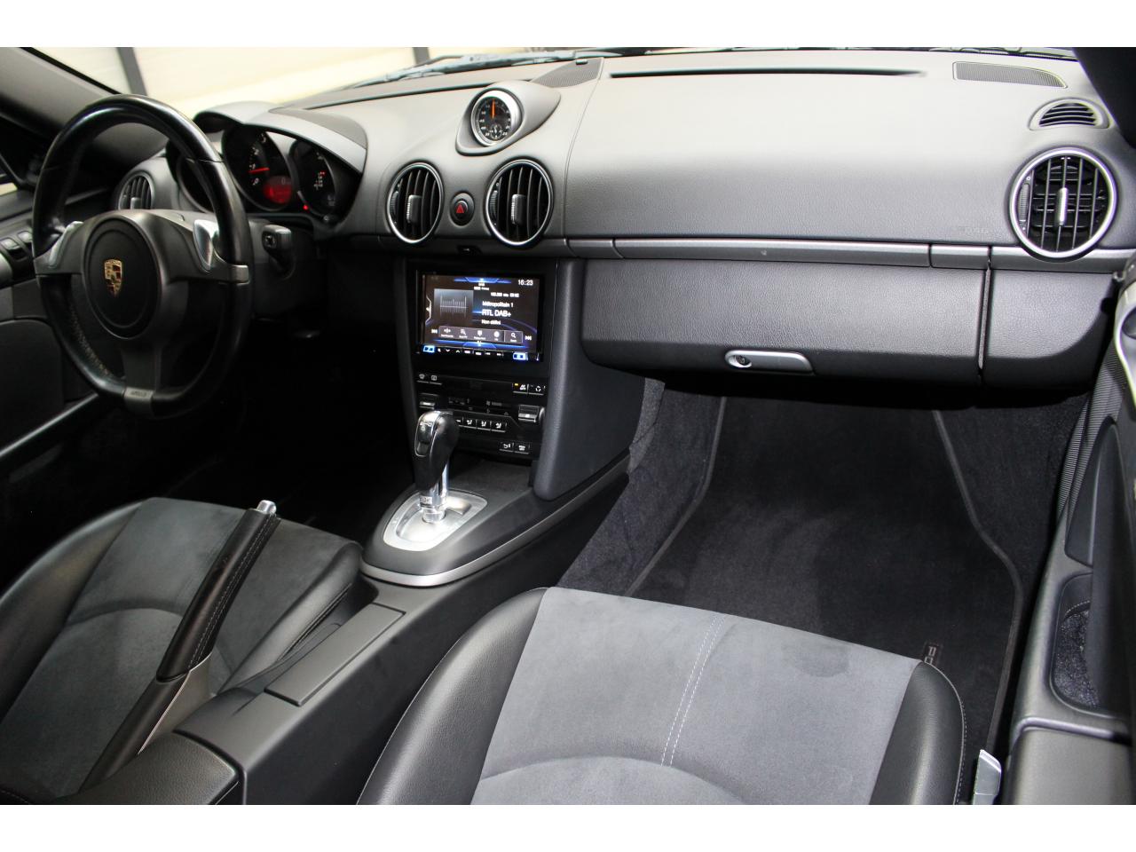 Thumbnail 11