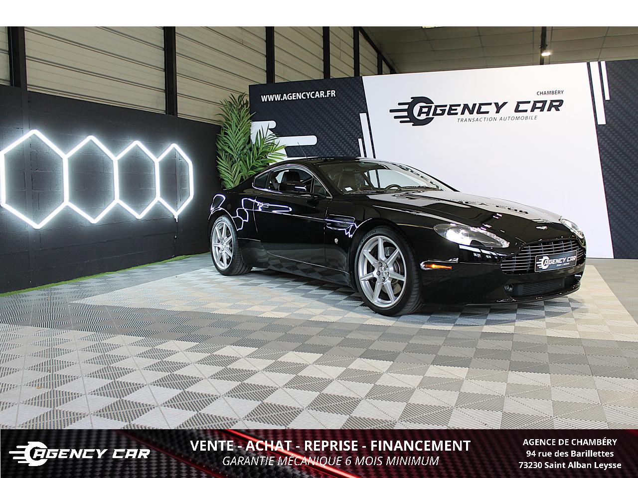 ASTON MARTIN V8 VANTAGE