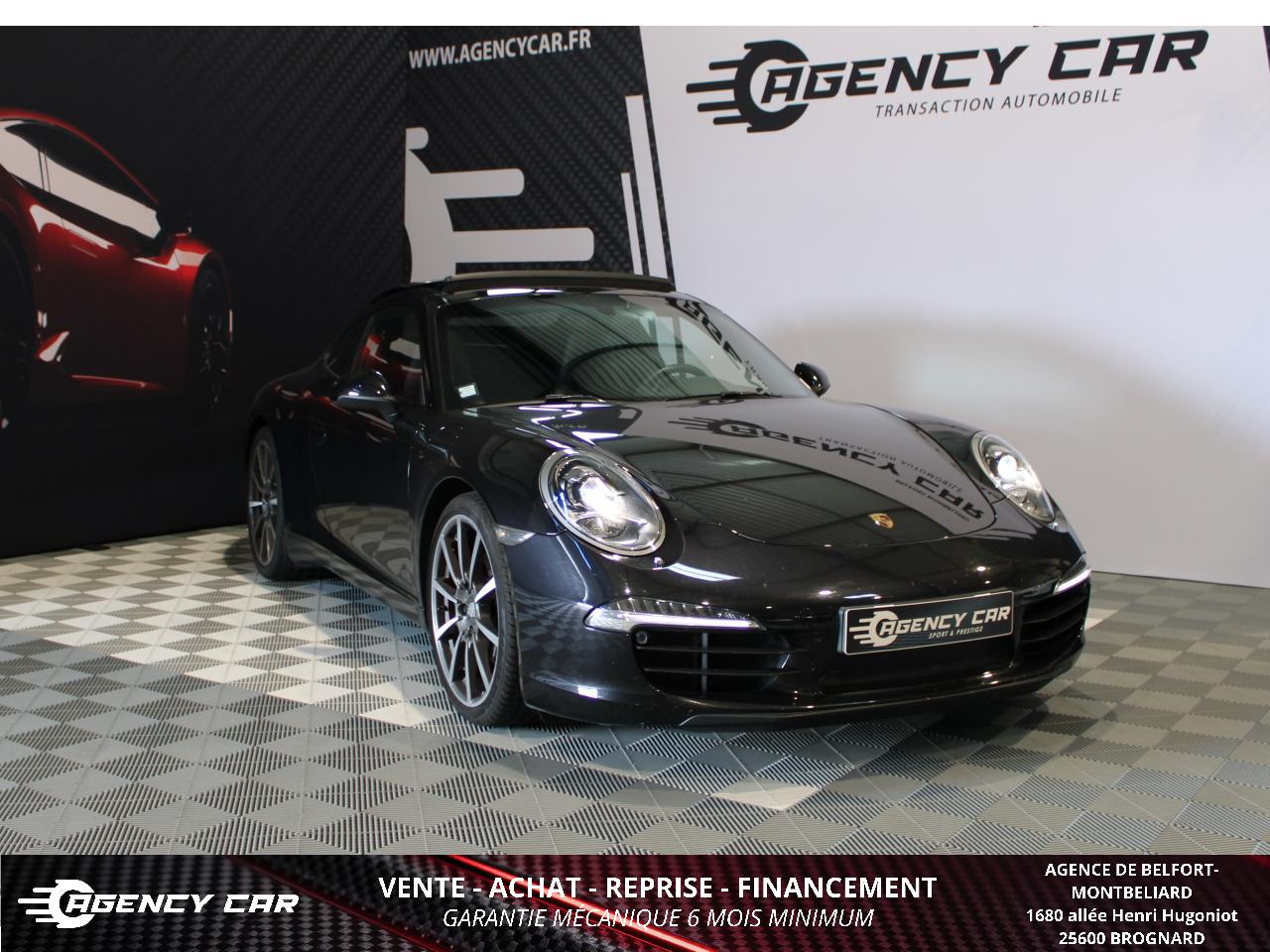 PORSCHE 911