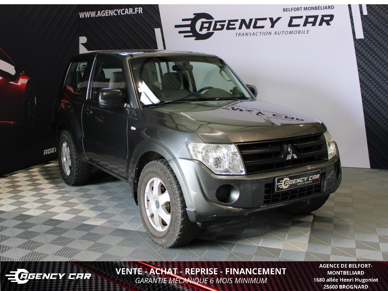 MITSUBISHI PAJERO