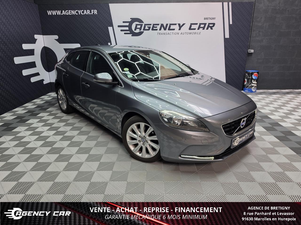 VOLVO V40 D2 Finition SUMMUMM - 115ch - BV Powershift