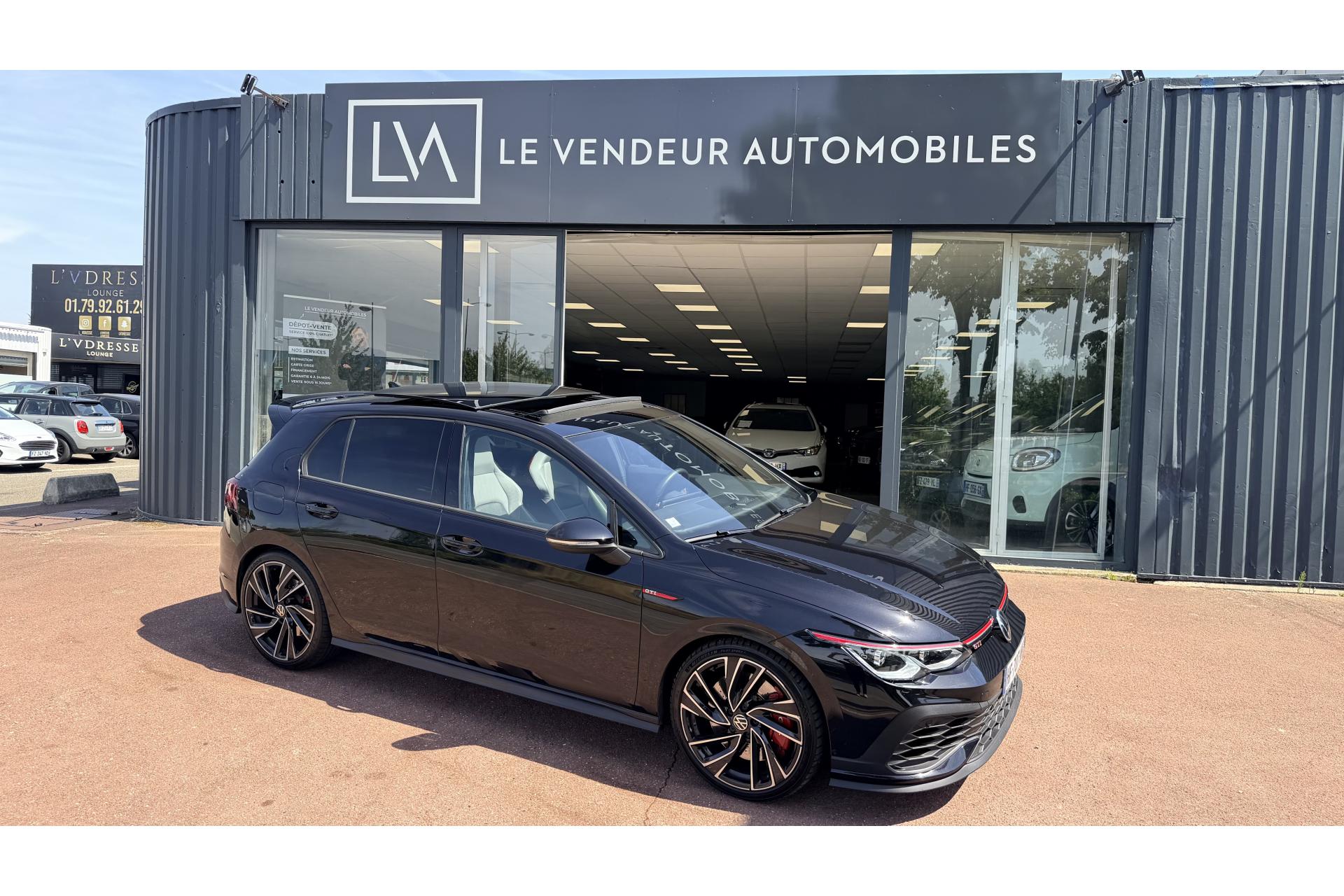 VOLKSWAGEN GOLF GTI Golf 8 GTi Clubsport - 300cv - FULL OPTIONS : Toit ouvrant + Sièges cuirs, électriques ventilés et c