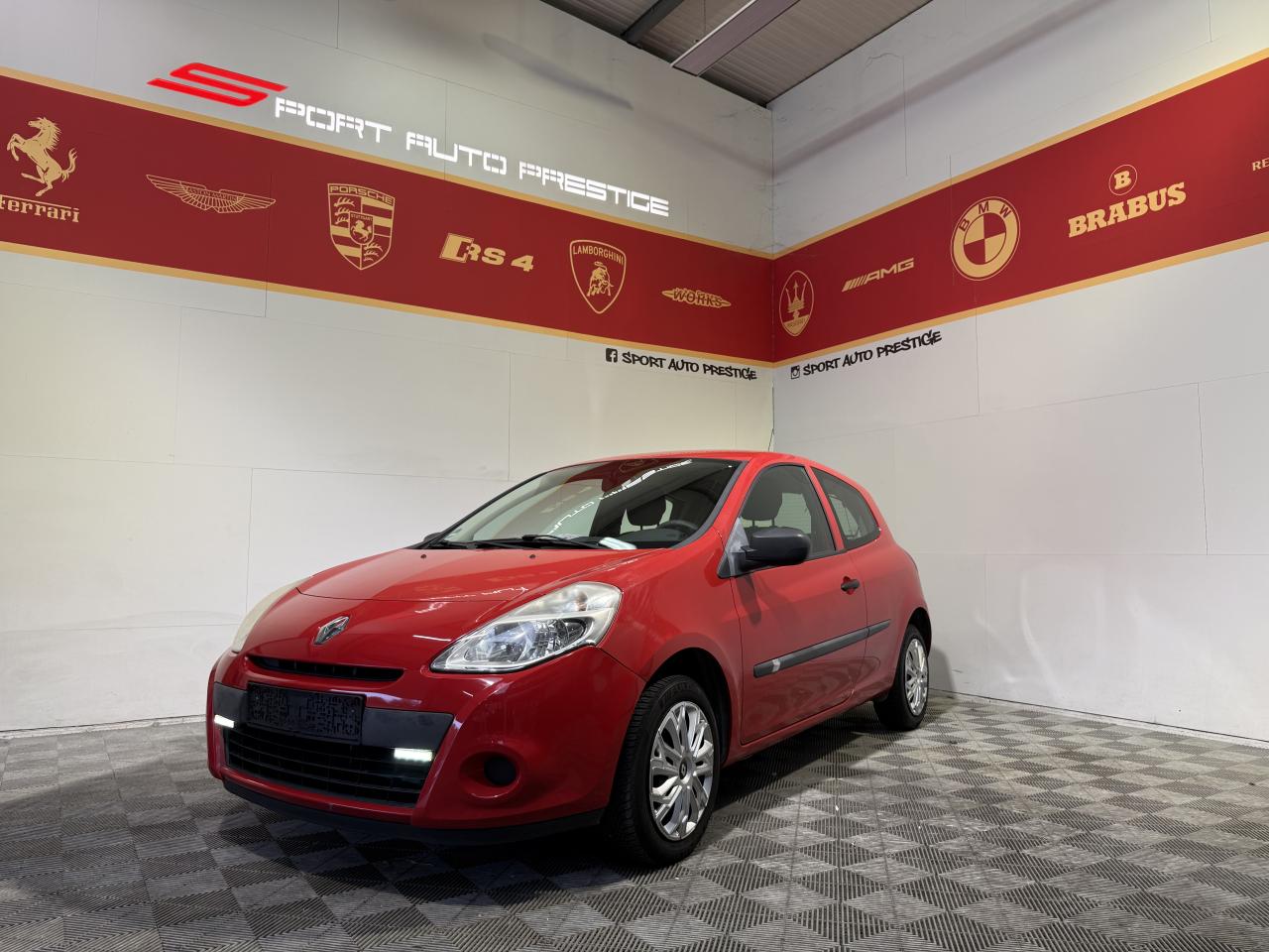 RENAULT CLIO