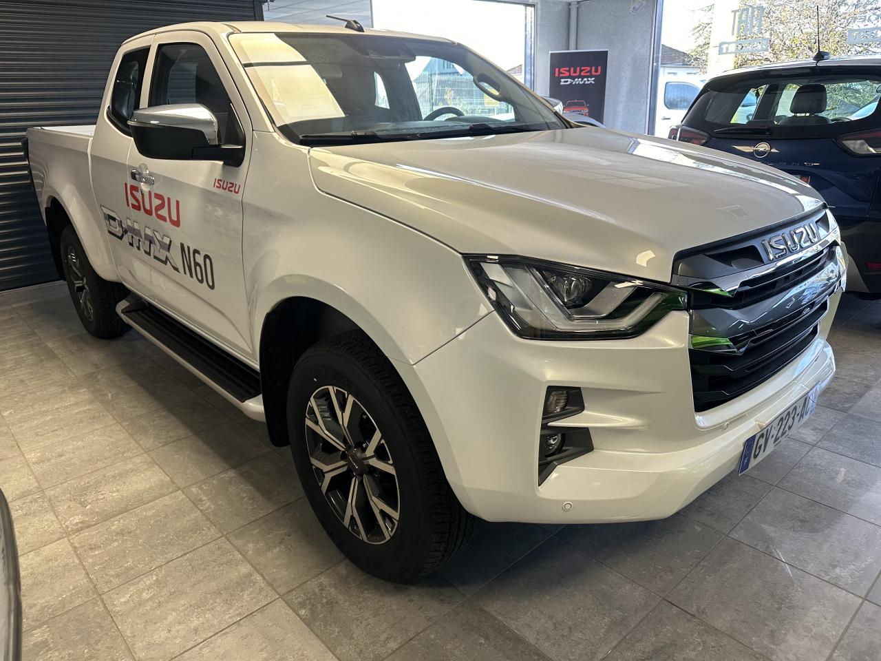 ISUZU DMAX