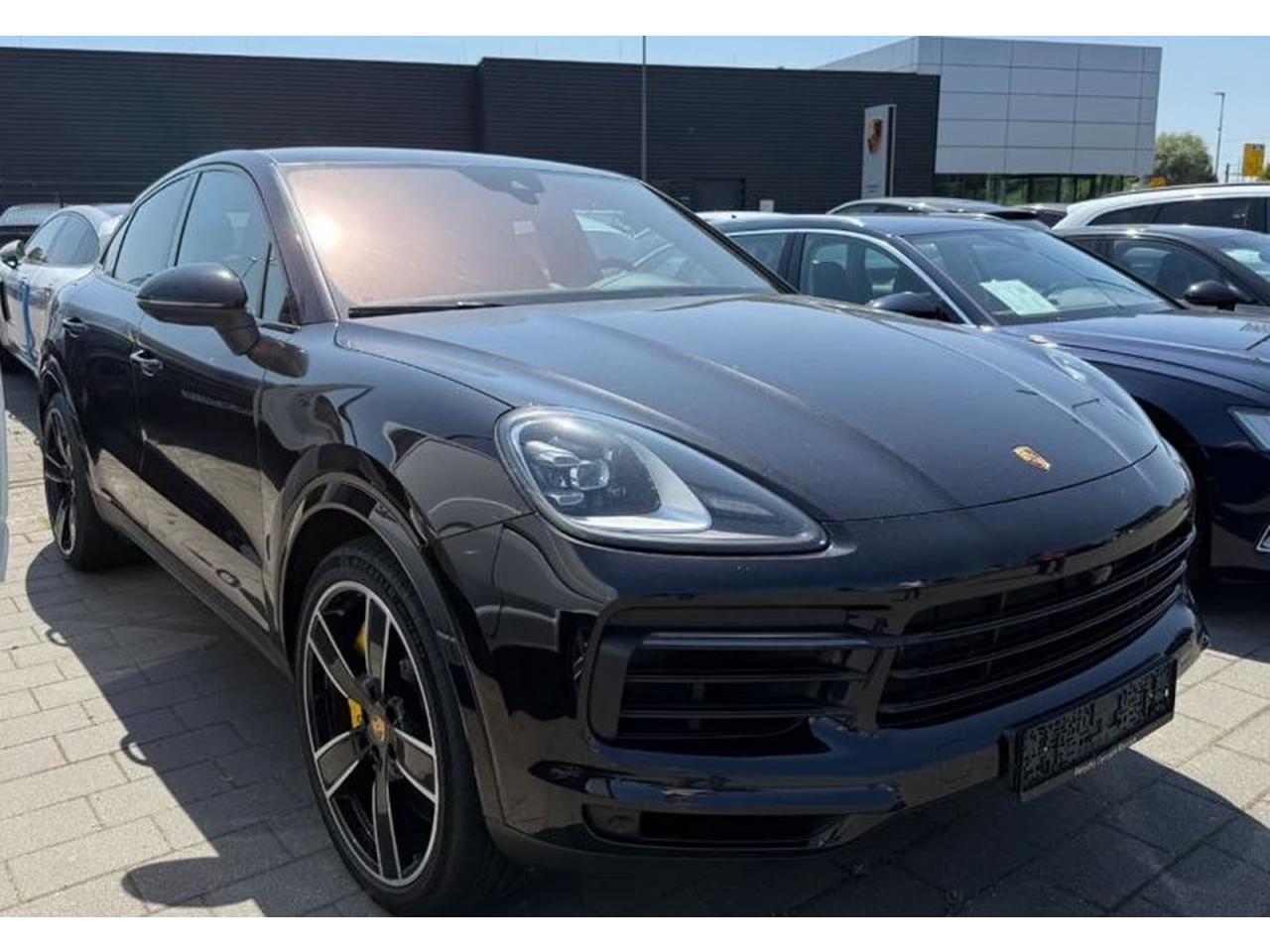 PORSCHE CAYENNE COUPE