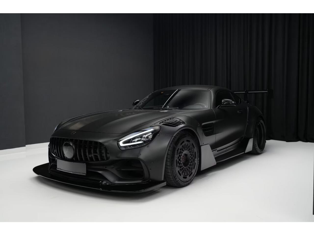 MERCEDES AMG GT