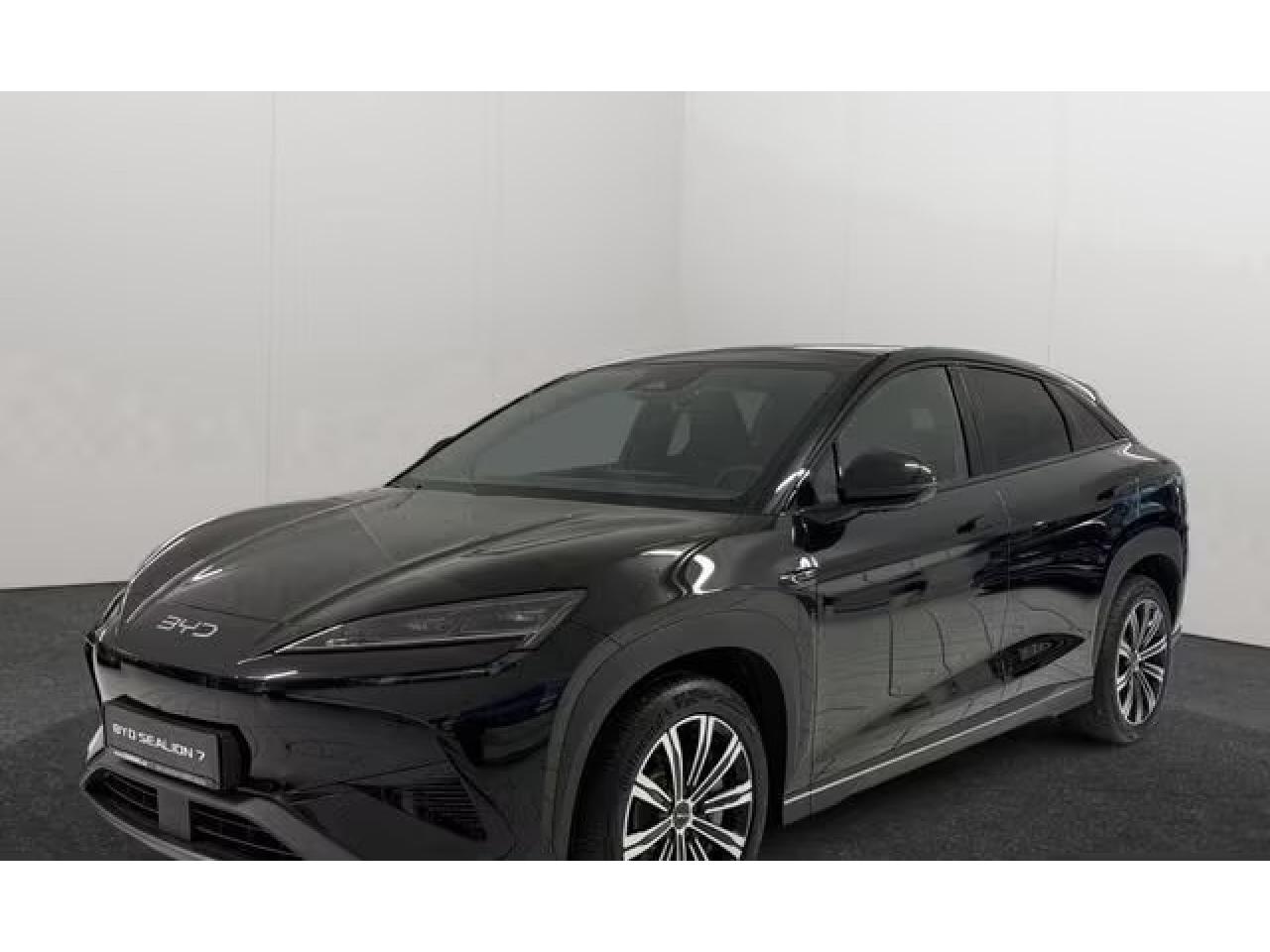 BYD SEALION 7
