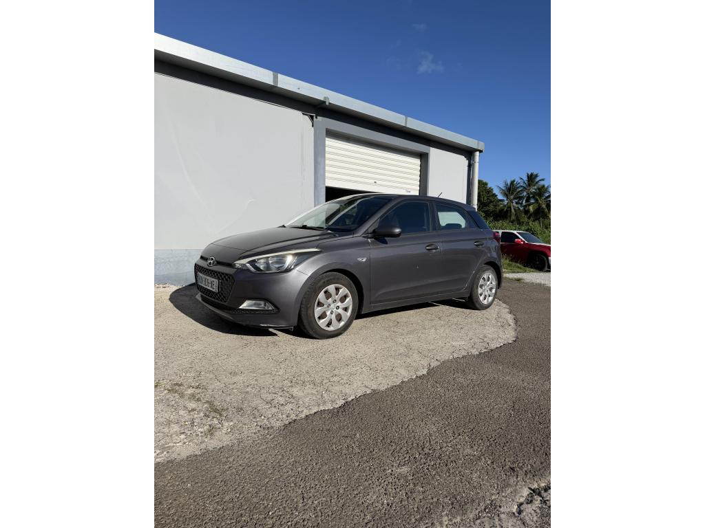 HYUNDAI i20 1.2i - 75 II 2014 BERLINE Initia PHASE 1