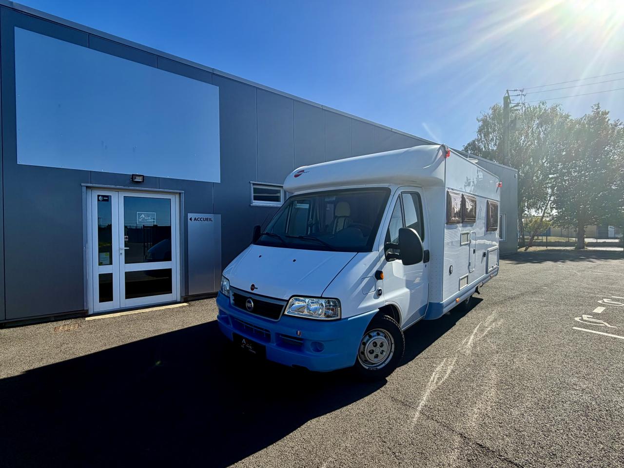 BURSTNER T580