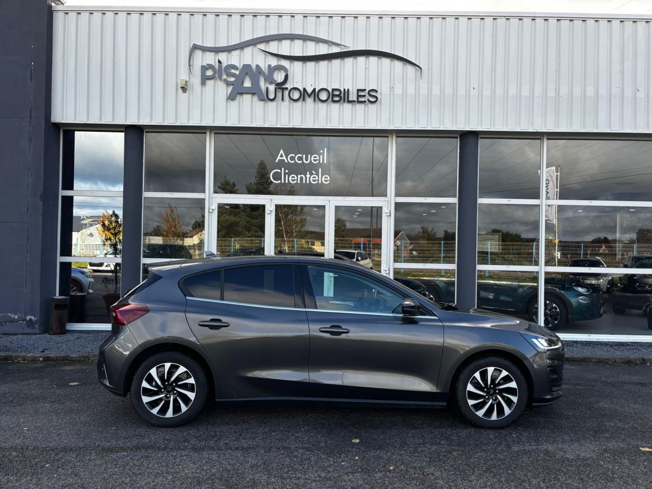 {marque}-{modele}-{version}