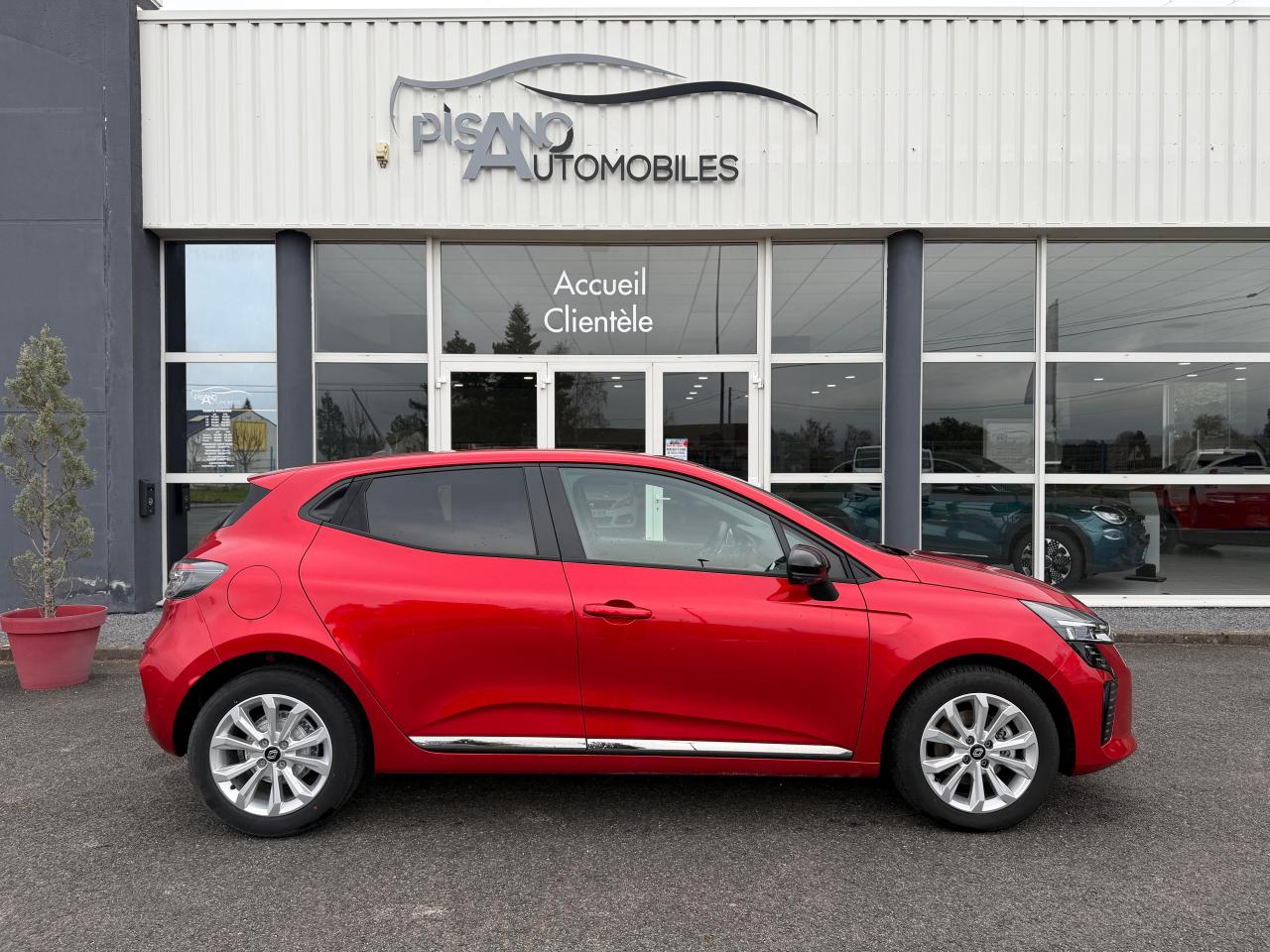 {marque}-{modele}-{version}