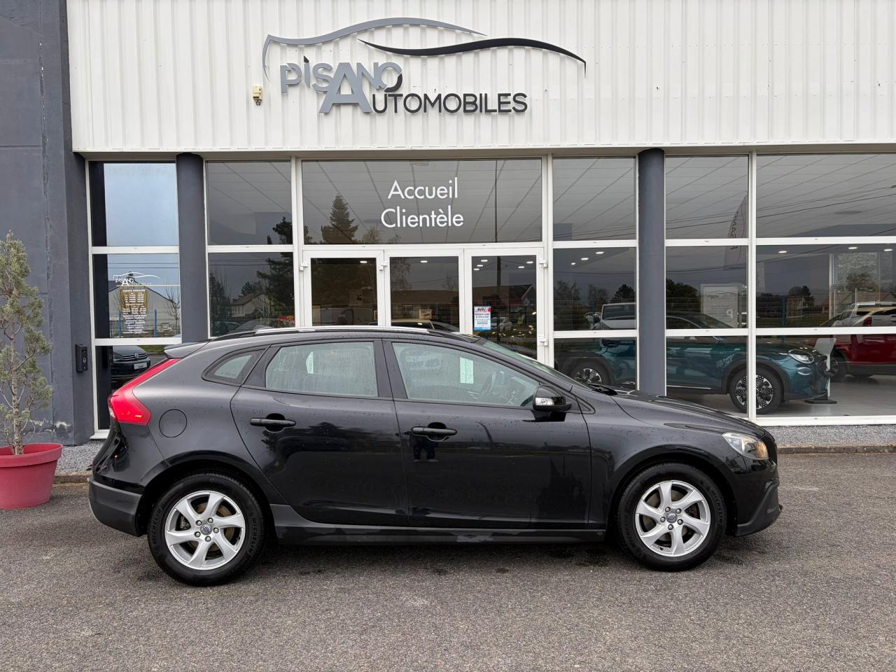 {marque}-{modele}-{version}