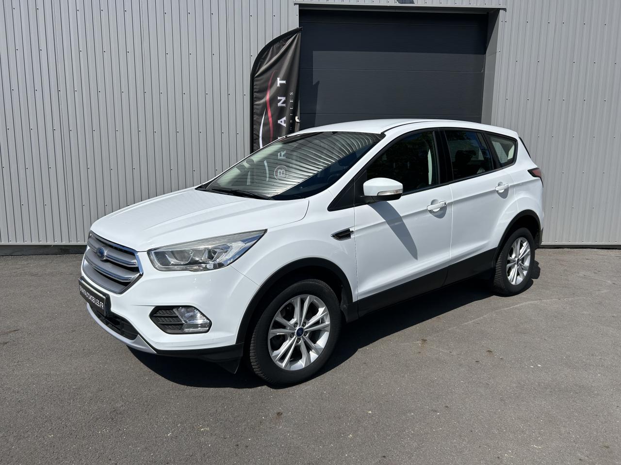 FORD KUGA 1.5 TDCi 120 4x2  Titanium