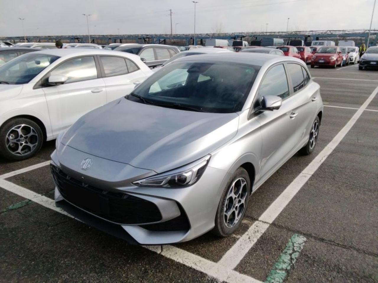 mg motor MG3 1.5 Hybrid  195 Luxury avec Caméra 360 et Sièges chauffants