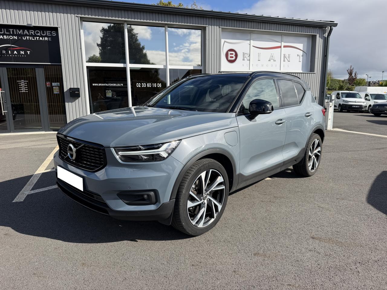 VOLVO XC40