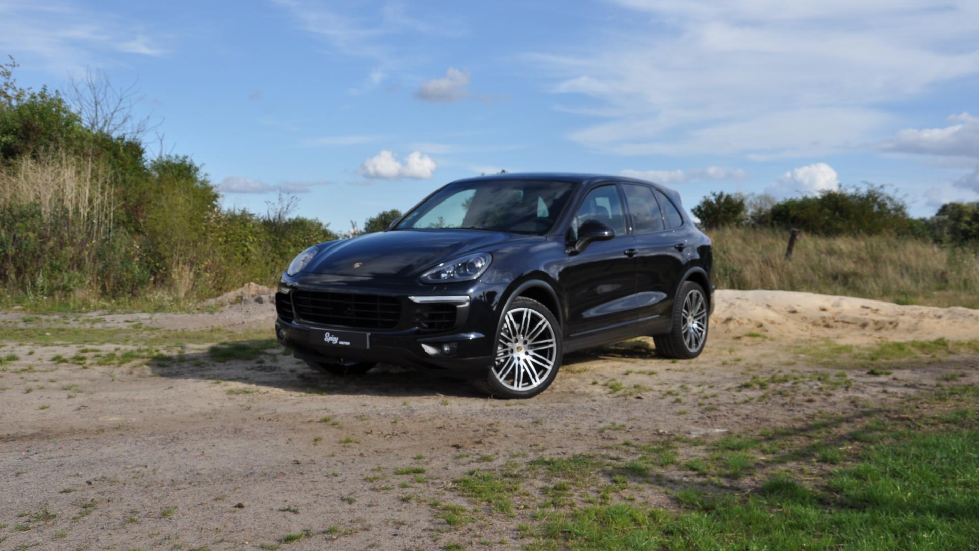 PORSCHE CAYENNE