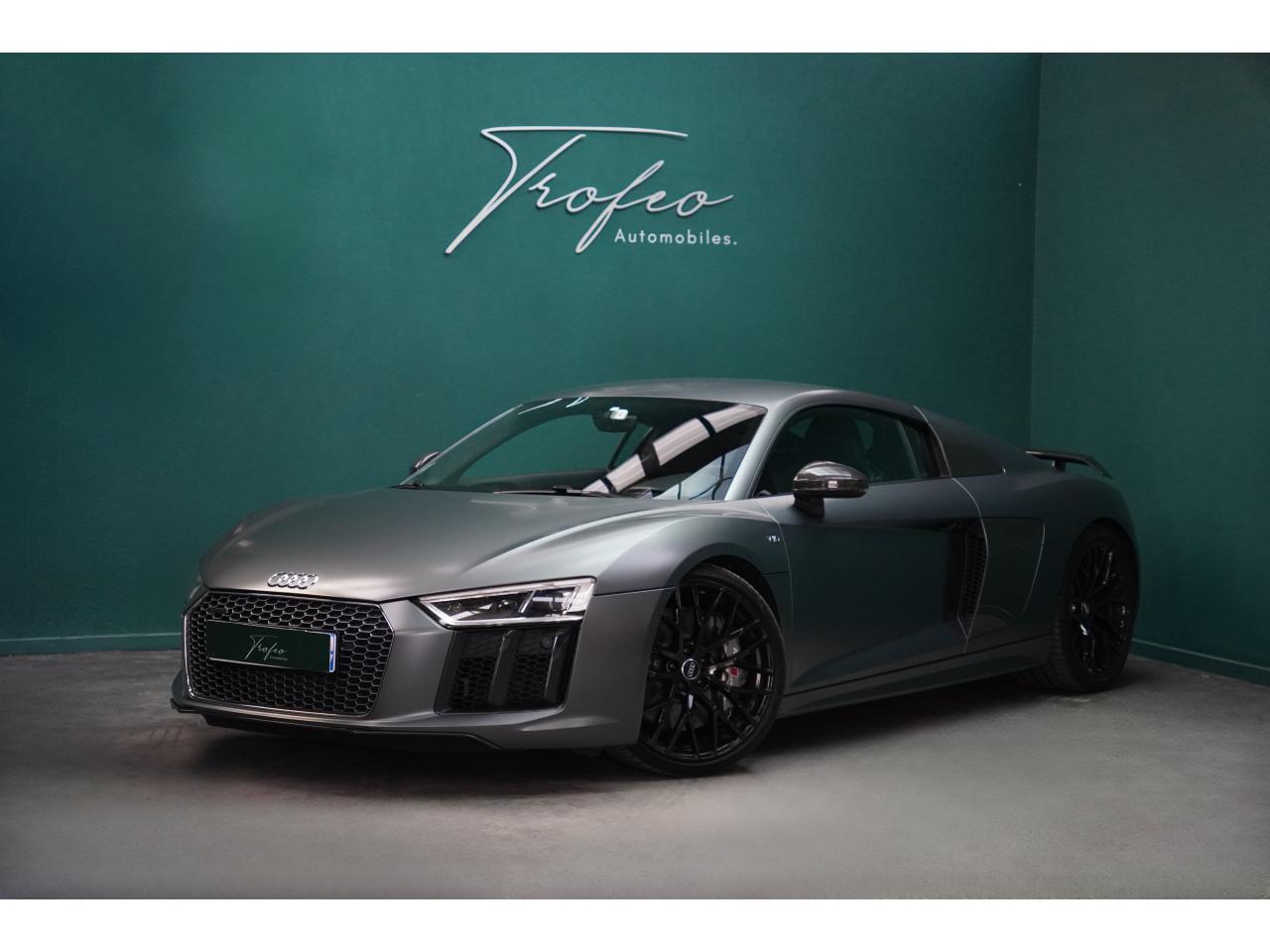 AUDI R8