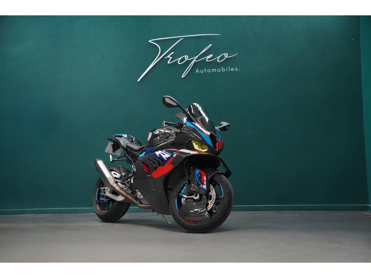 BMW M 1000 RR