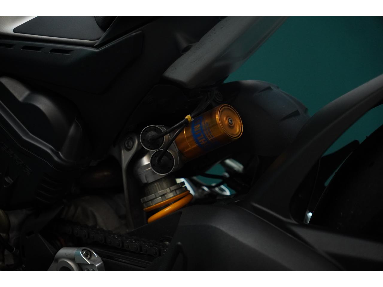 Thumbnail 12