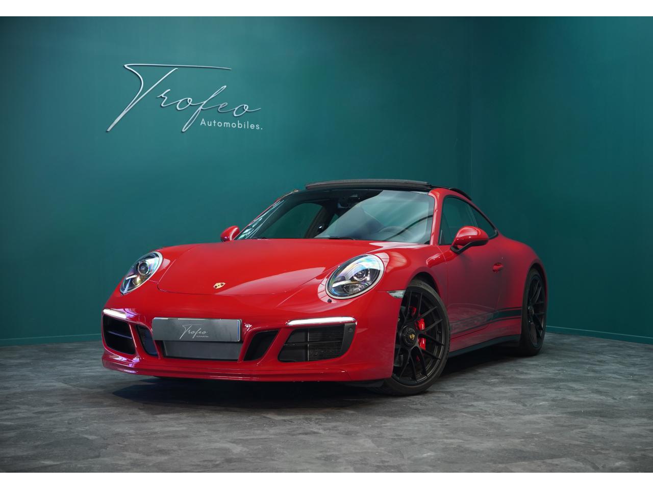 PORSCHE 911