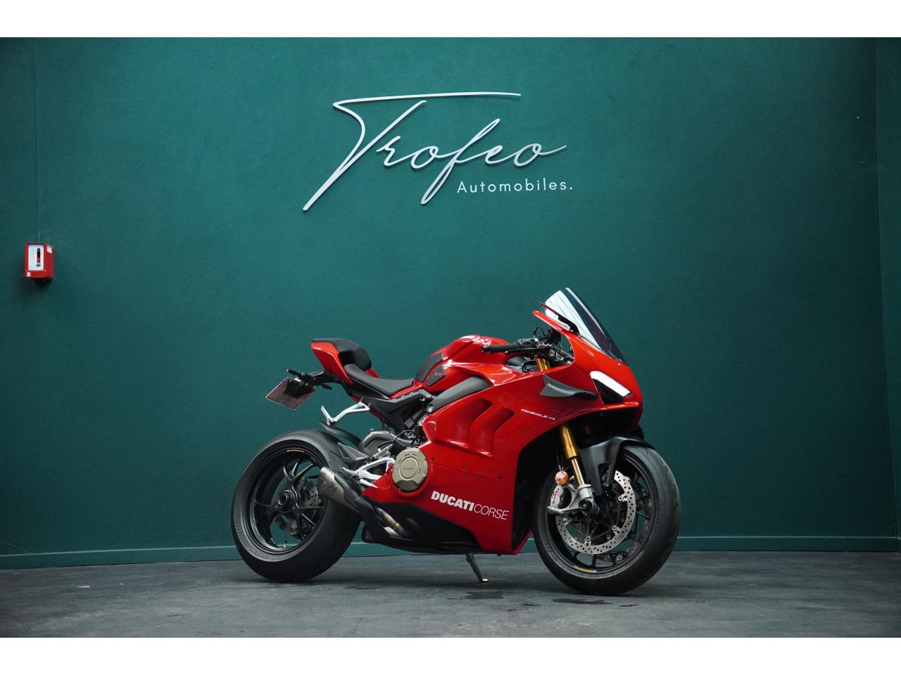DUCATI PANIGALE V4S - AKRA TITANE