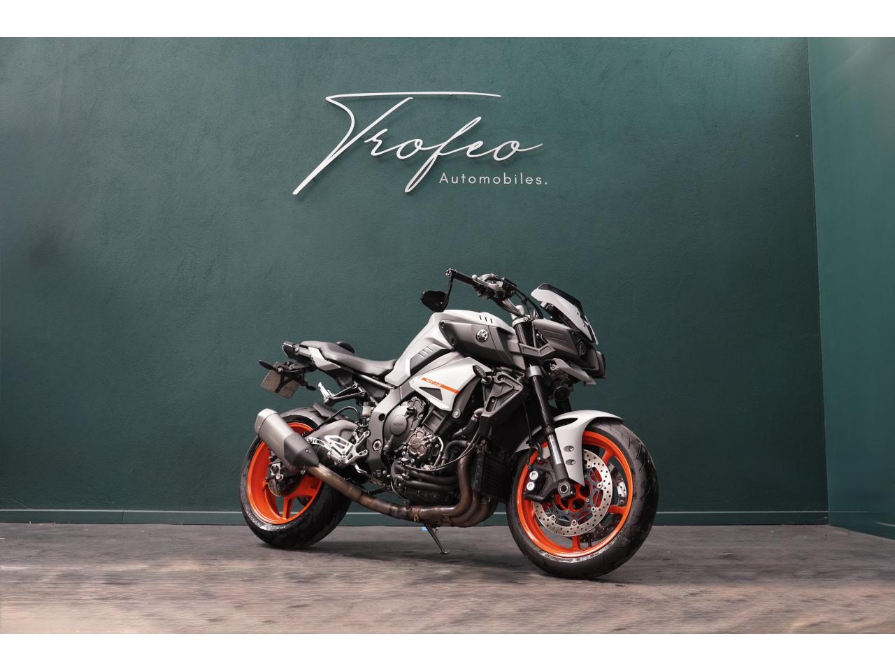 YAMAHA MT-10