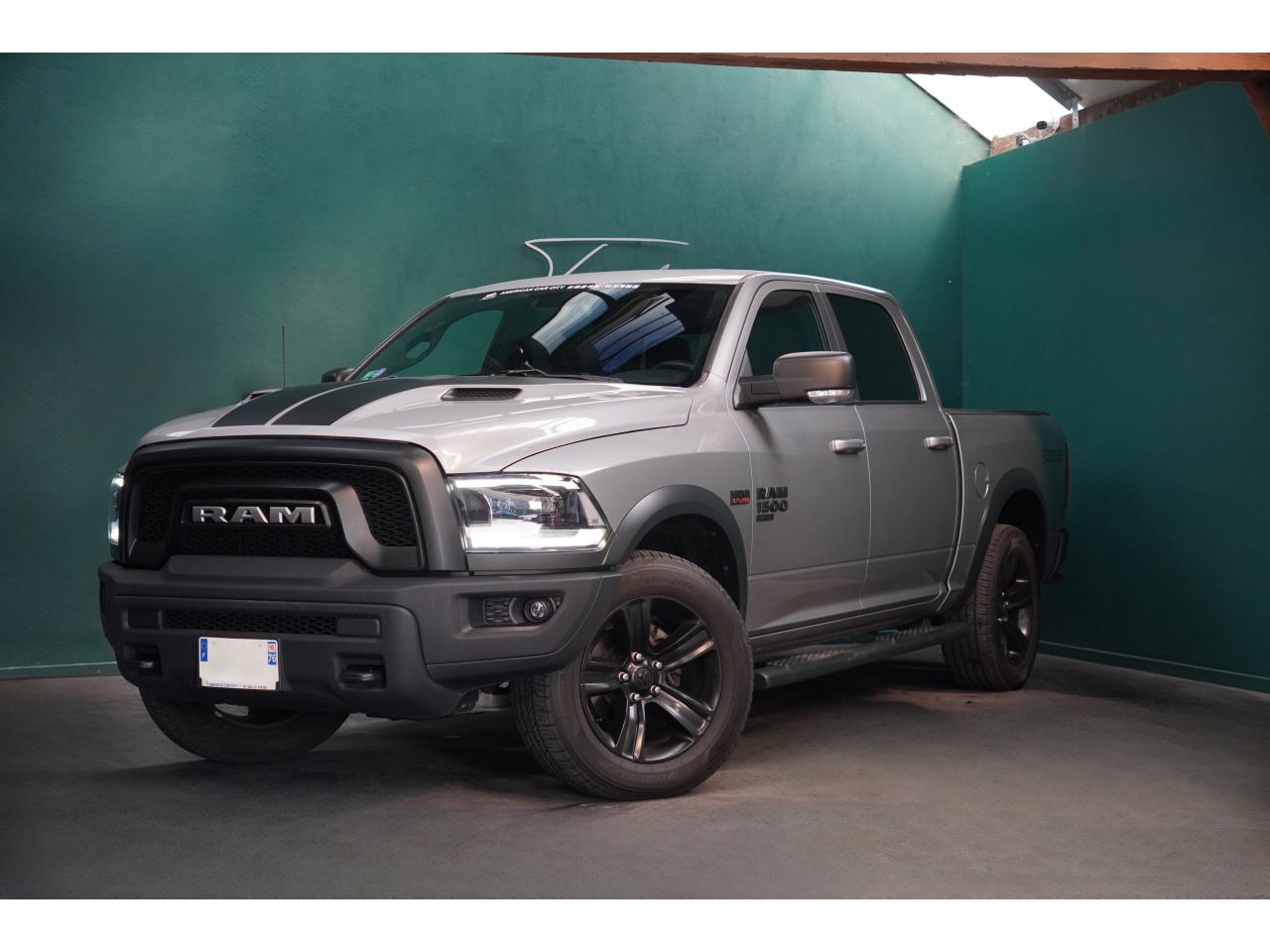 DODGE RAM 5.7 HEMI WARLOCK - TVA Récupérable - CTTE 4 places - Attelage - Couvre benne en aluminium