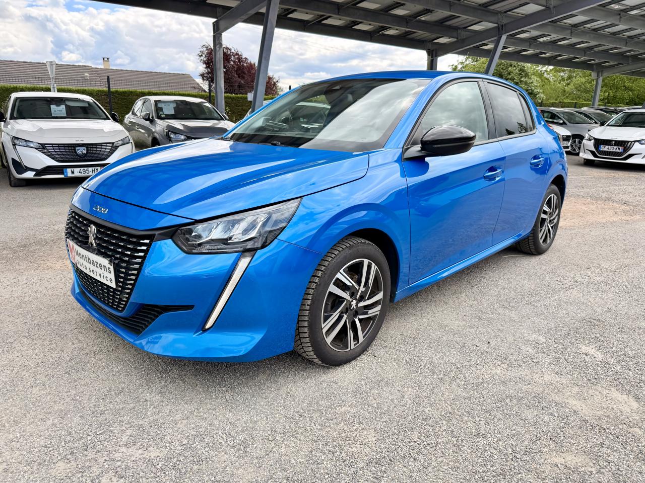 PEUGEOT 208