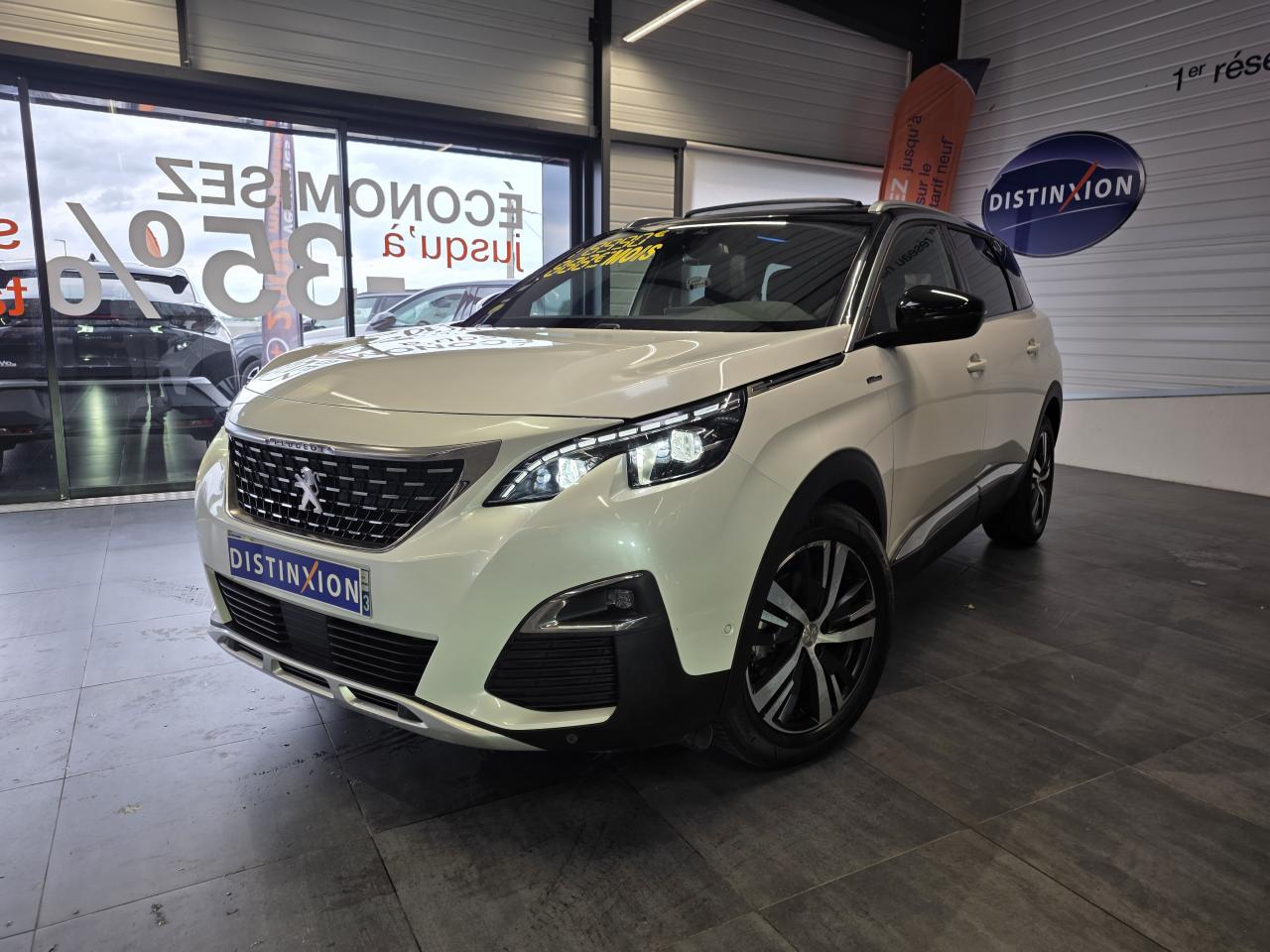 PEUGEOT 5008