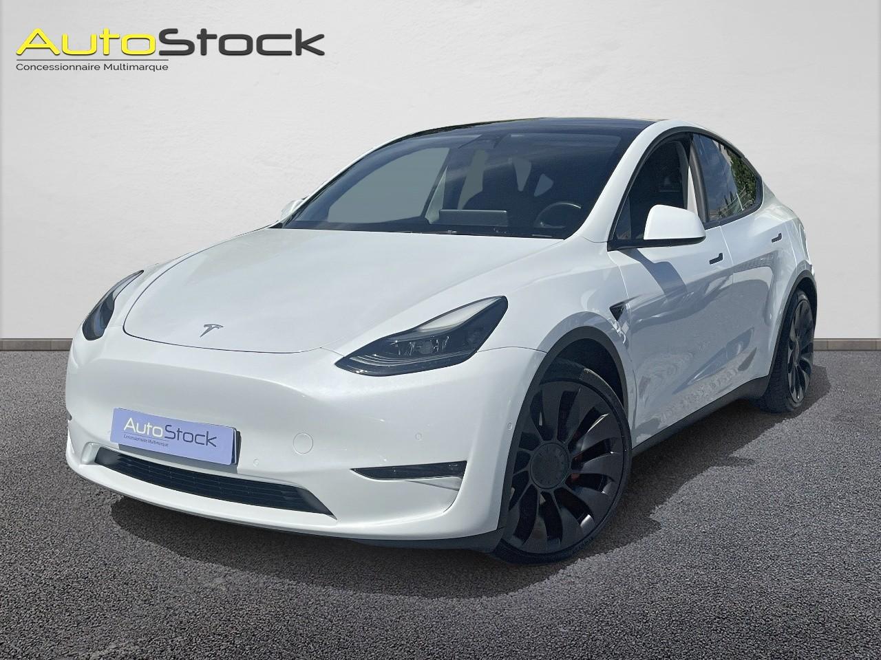 TESLA MODEL Y AWD  Performance