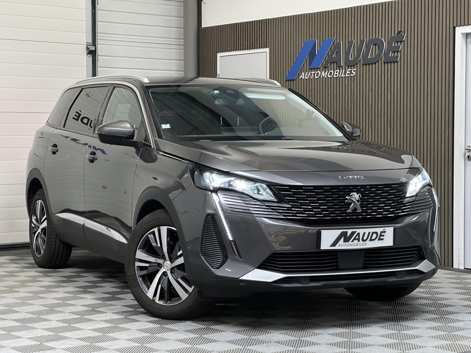PEUGEOT 5008
