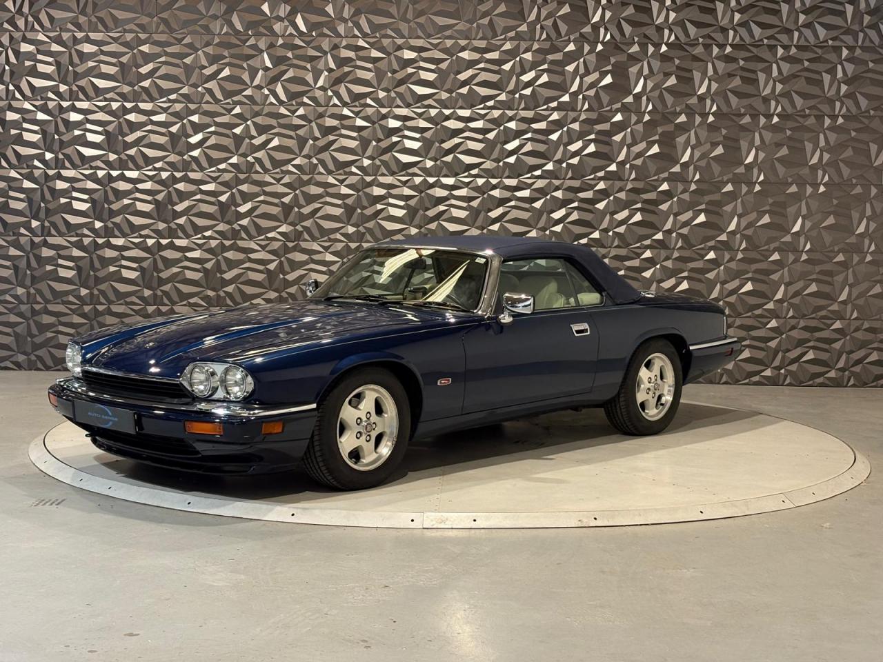 JAGUAR XJS Cabriolet 4.0i - BVA CABRIOLET . PHASE 2