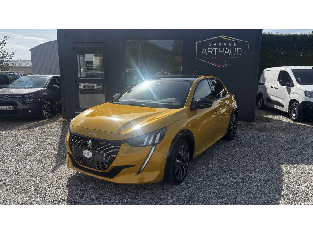 PEUGEOT 208