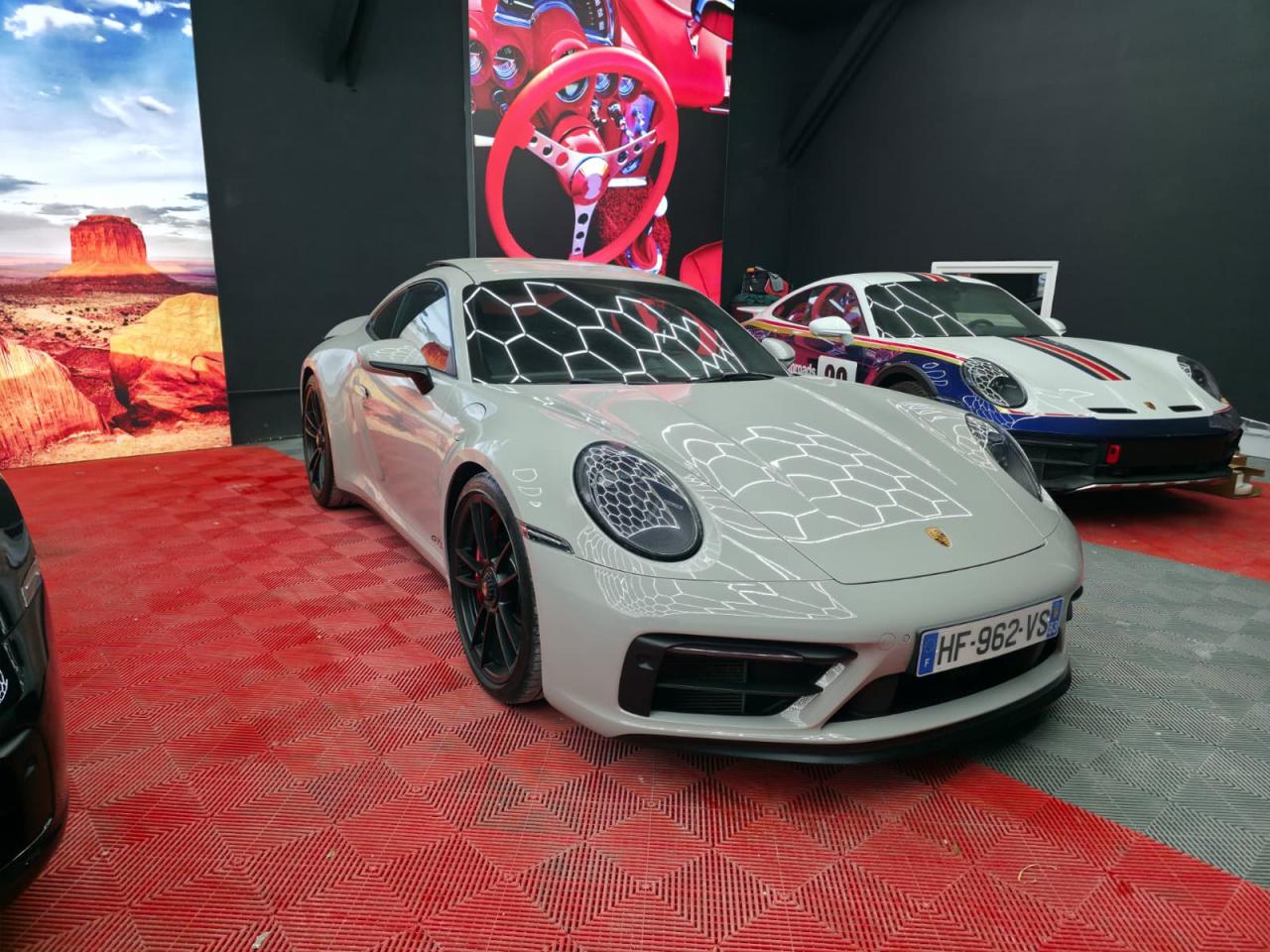 PORSCHE 911