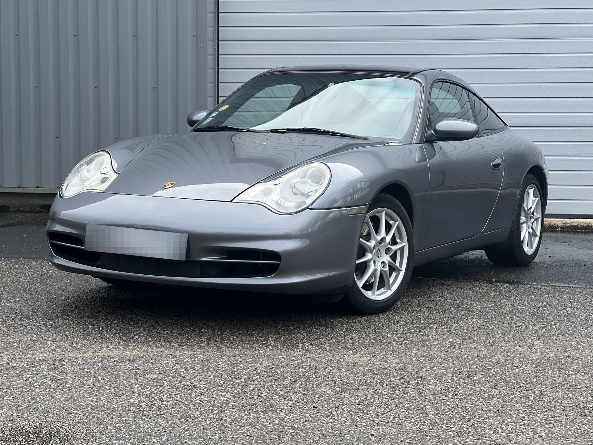 PORSCHE 911