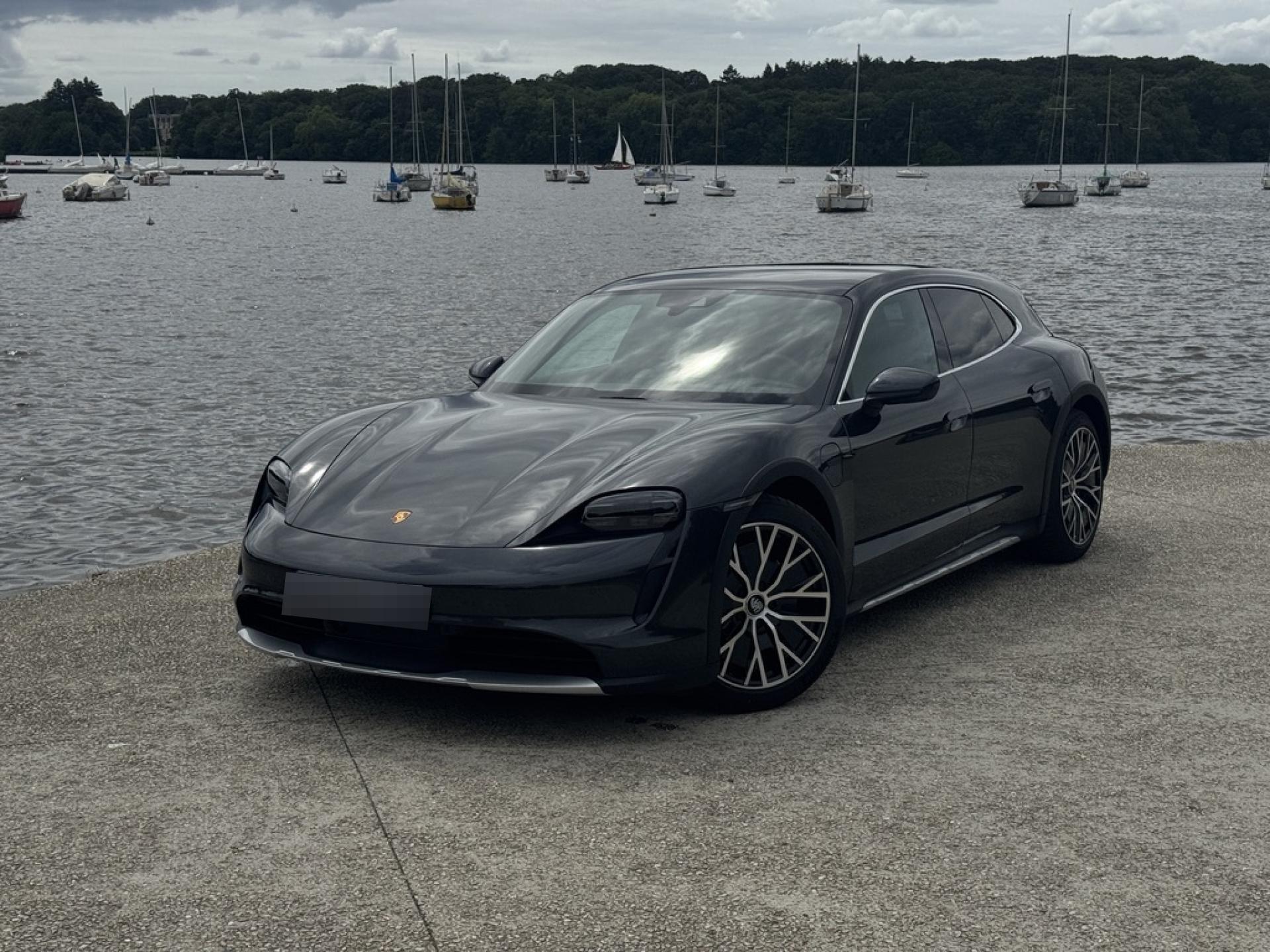 PORSCHE TAYCAN 4S Cross Turismo - Chrono - 2ème écran - Bose - Toit Panoramique - Cuir étendu - Sièges chauffants