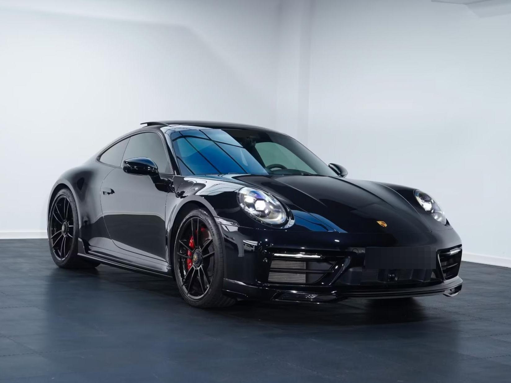 PORSCHE 911