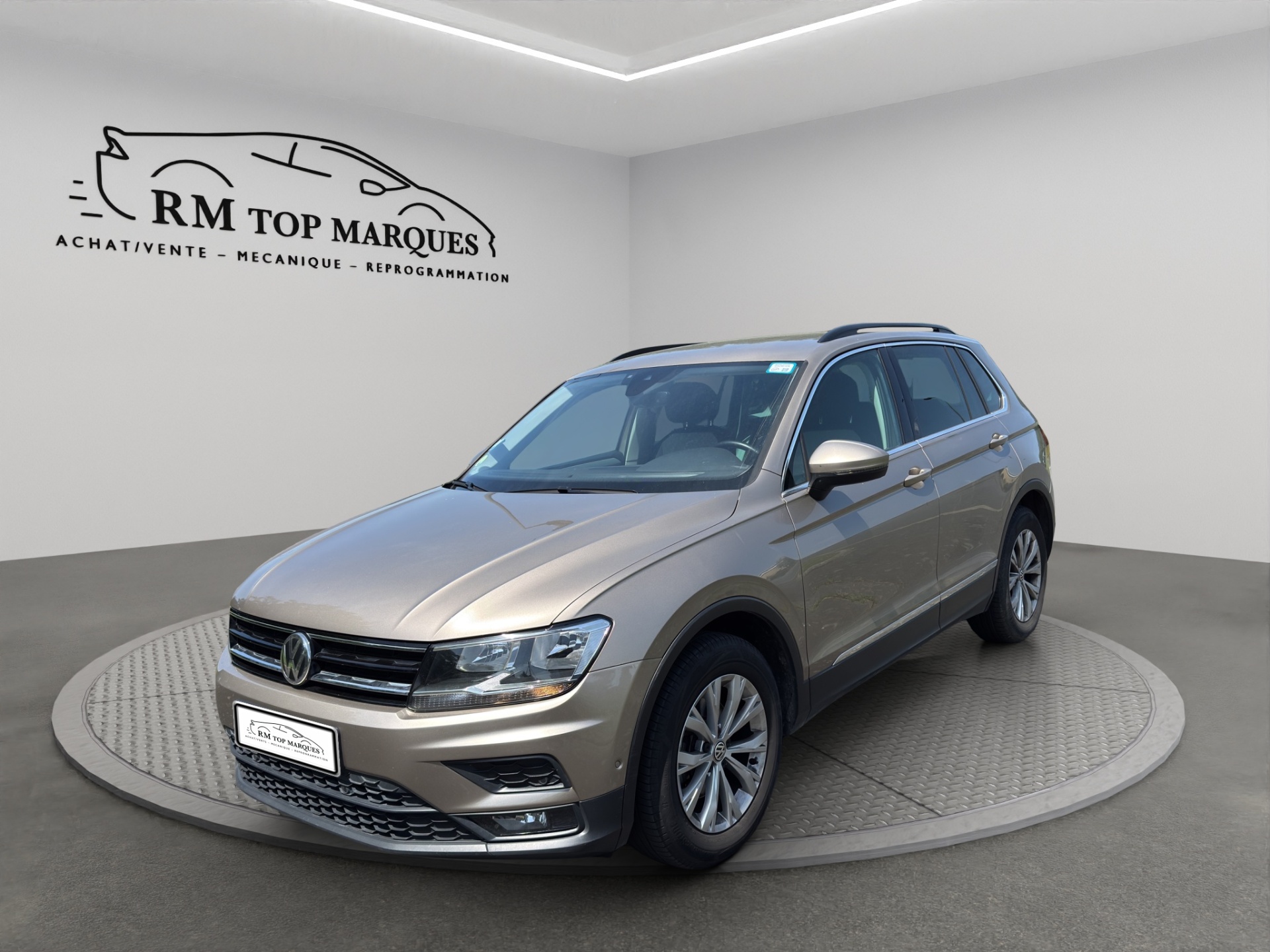 VOLKSWAGEN TIGUAN BUSINESS