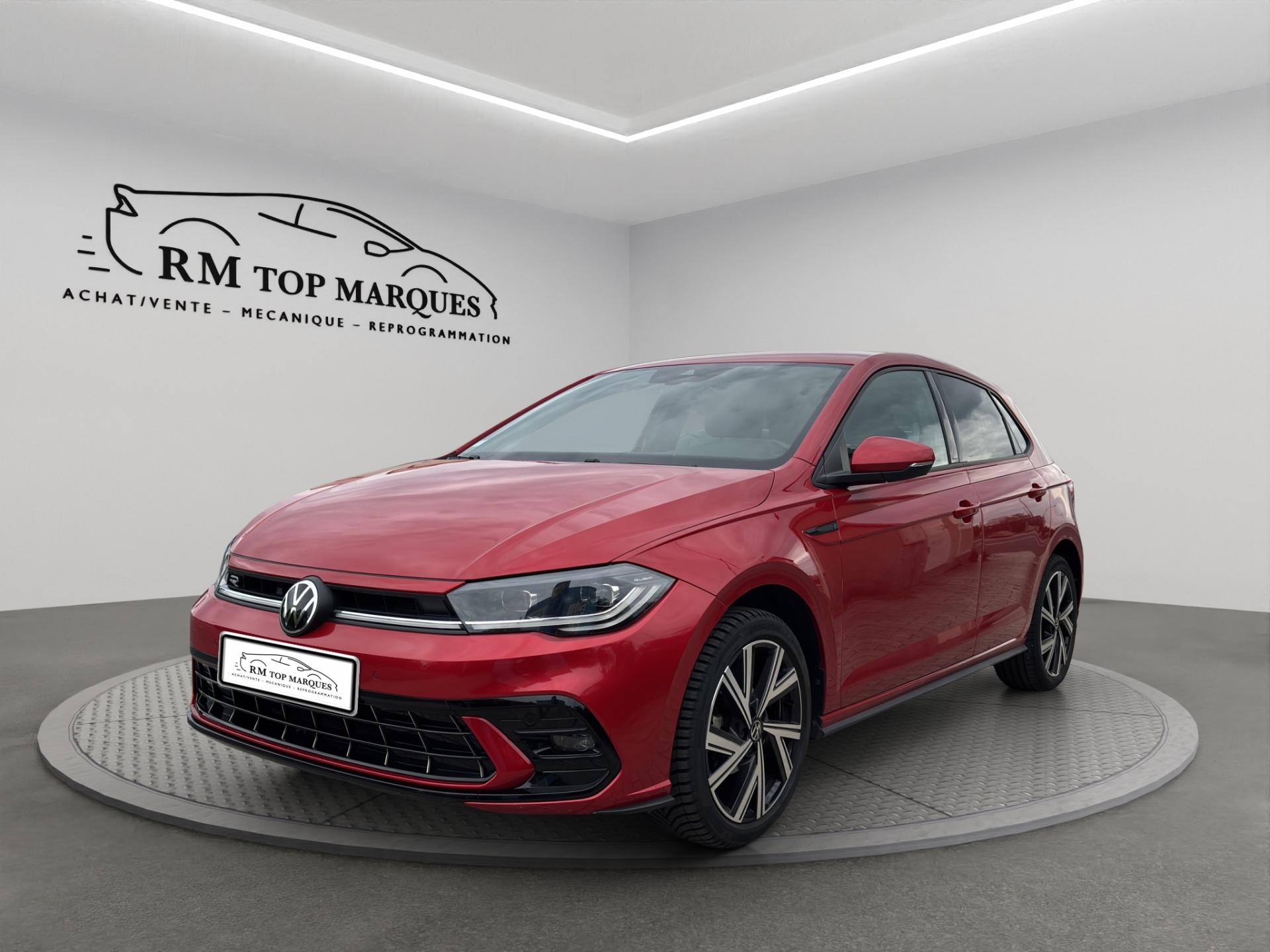 VOLKSWAGEN POLO