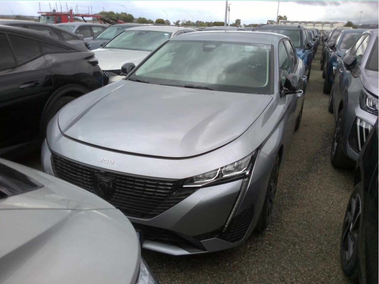 PEUGEOT 308