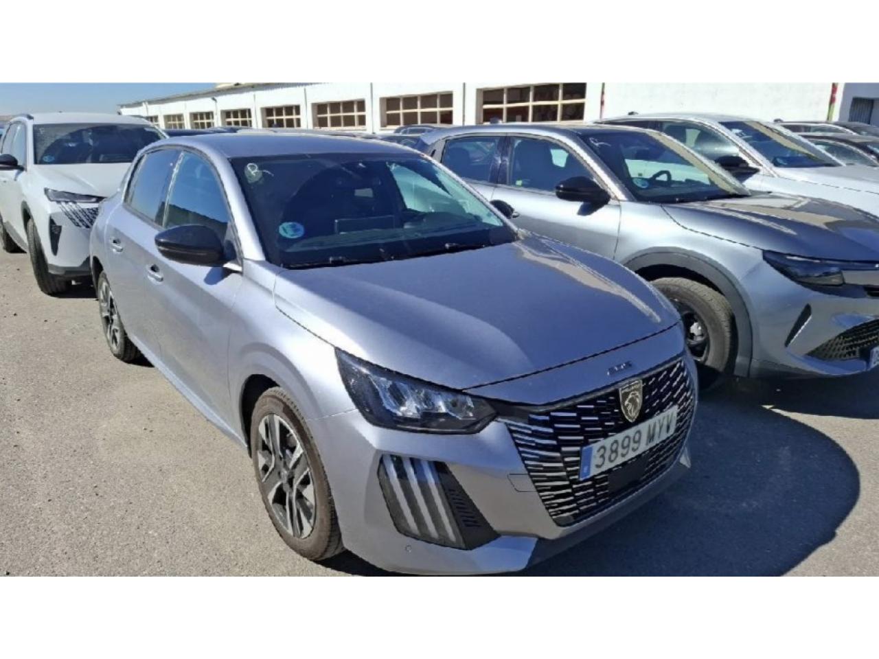 PEUGEOT 208