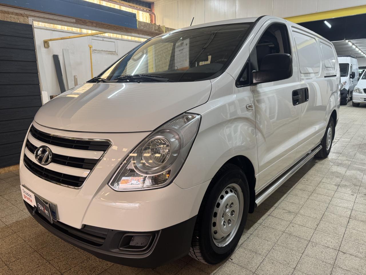 HYUNDAI H100