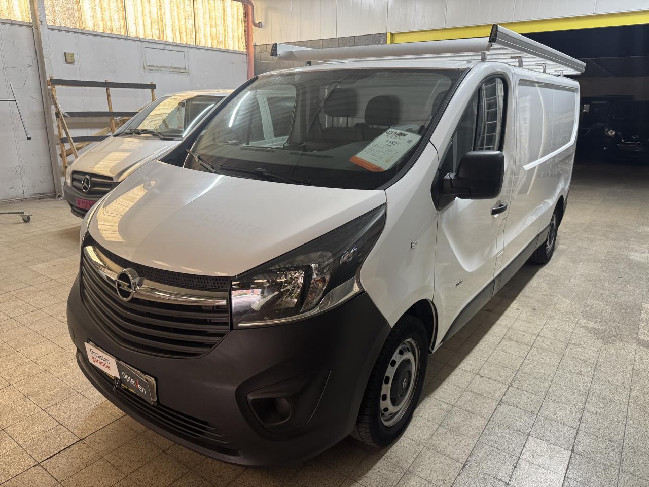 OPEL VIVARO