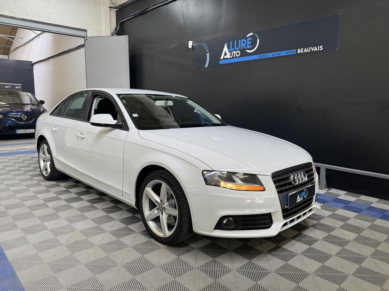 AUDI A4 1.8 TFSI 160ch Ambiente (tablette connecté)