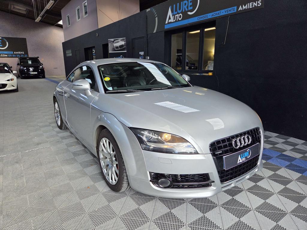 AUDI TT